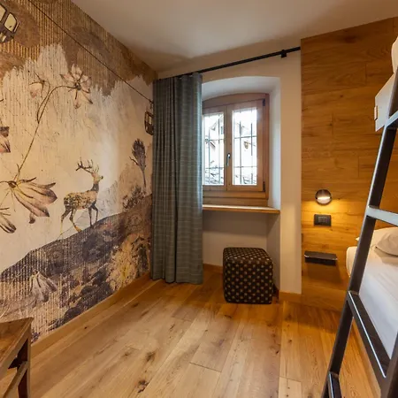 Maison Luboz - *